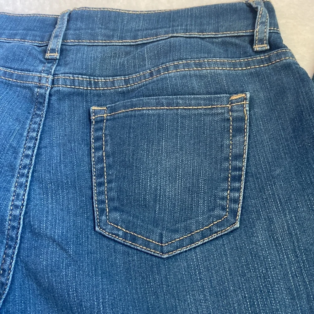 NWT The Children’s Place Size 16 Boot Cut Blue Jeans Med Lara Wash